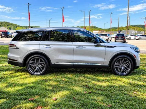 More photos of 2023 Lincoln Aviator Standard at Susan Schein Automotive - Pelham, AL