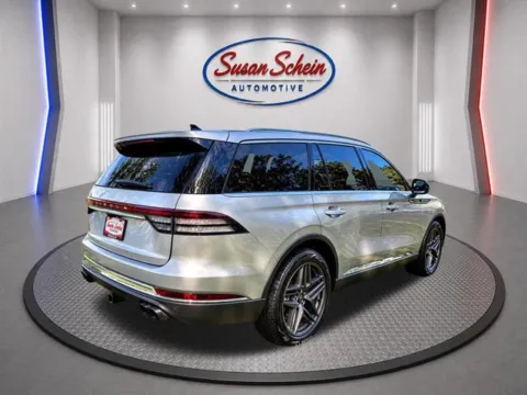 More photos of 2023 Lincoln Aviator Standard at Susan Schein Automotive - Pelham, AL