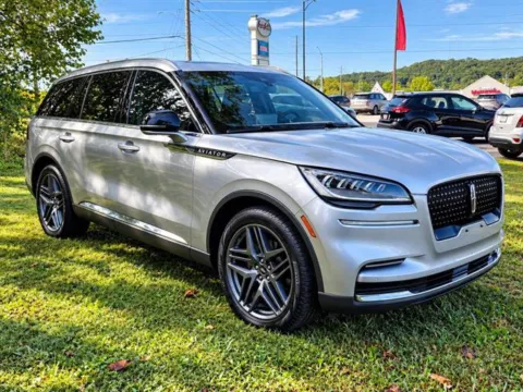 Another view of 2023 Lincoln Aviator Standard for sale in Pelham, AL at Susan Schein Automotive - Pelham