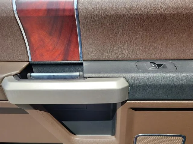 2015 Ford F-150 King Ranch - Photo 10
