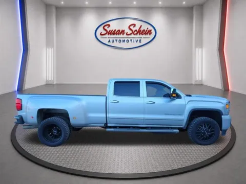More photos of 2019 GMC Sierra 3500 HD Denali at Susan Schein Automotive - Pelham, AL
