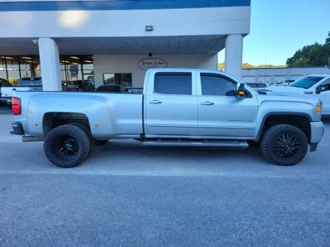 More photos of 2019 GMC Sierra 3500 HD Denali at Susan Schein Automotive - Pelham, AL