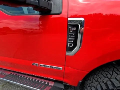 More photos of 2019 Ford Super Duty F-250 SRW Lariat at Susan Schein Automotive - Pelham, AL