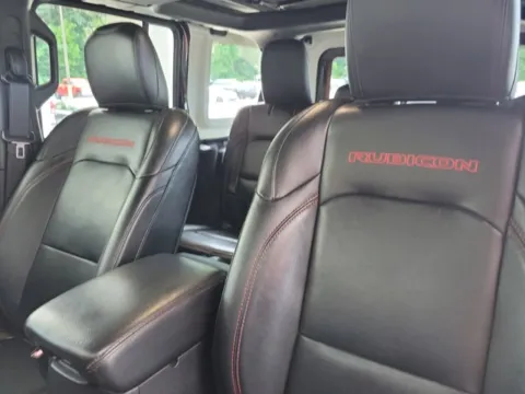 More photos of 2021 Jeep Wrangler Rubicon at Susan Schein Automotive - Pelham, AL