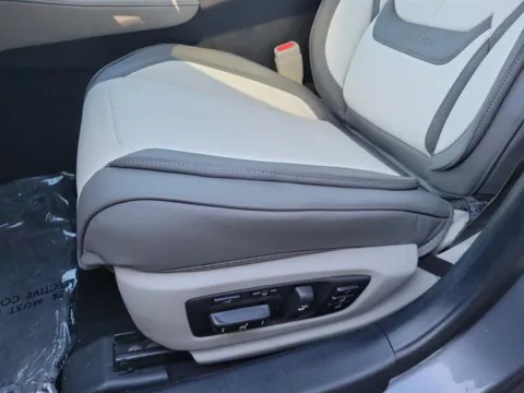 More photos of 2013 Lexus GS 350 at Susan Schein Automotive - Pelham, AL