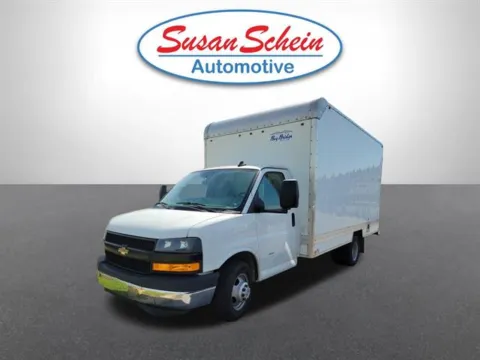 White 2019 Chevrolet Express Commercial Cutaway 3500 for sale in Pelham, AL