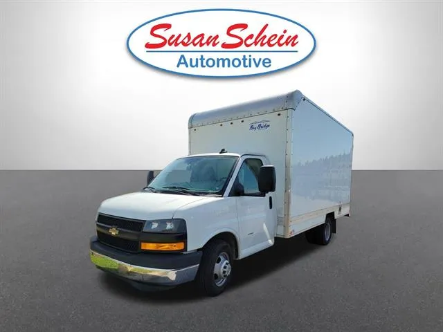 White 2019 Chevrolet Express Commercial Cutaway 3500 for sale in Pelham, AL