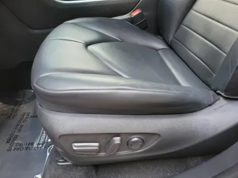 More photos of 2023 Toyota Highlander L at Susan Schein Automotive - Pelham, AL
