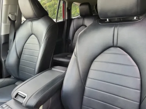 More photos of 2023 Toyota Highlander L at Susan Schein Automotive - Pelham, AL