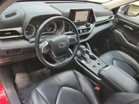 Photos of 2023 Toyota Highlander L for sale in Pelham, AL at Susan Schein Automotive - Pelham