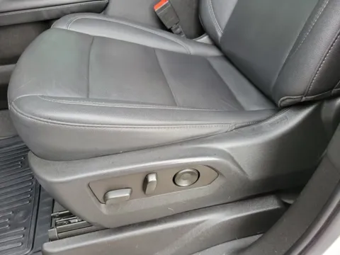 More photos of 2022 Chevrolet Tahoe LT at Susan Schein Automotive - Pelham, AL