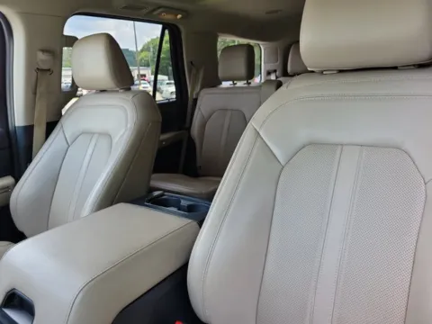 More photos of 2023 Ford Expedition Limited at Susan Schein Automotive - Pelham, AL