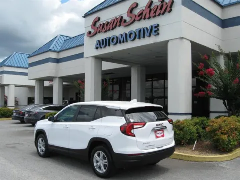Another view of 2024 GMC Terrain SLE for sale in Pelham, AL at Susan Schein Automotive - Pelham