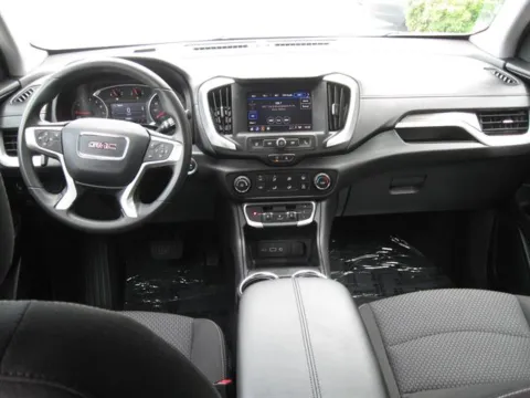 More photos of 2024 GMC Terrain SLE at Susan Schein Automotive - Pelham, AL