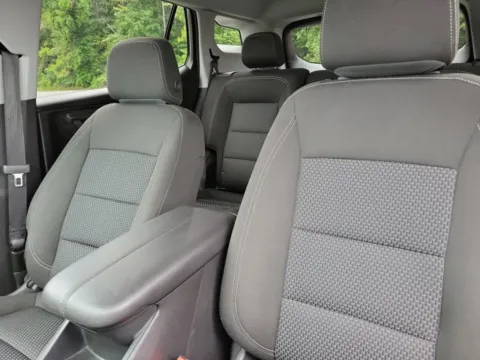 More photos of 2024 GMC Terrain SLE at Susan Schein Automotive - Pelham, AL