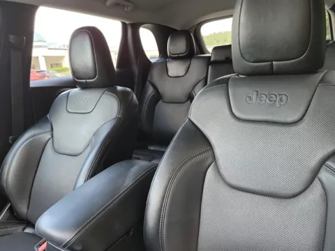 More photos of 2023 Jeep Cherokee Altitude Lux at Susan Schein Automotive - Pelham, AL