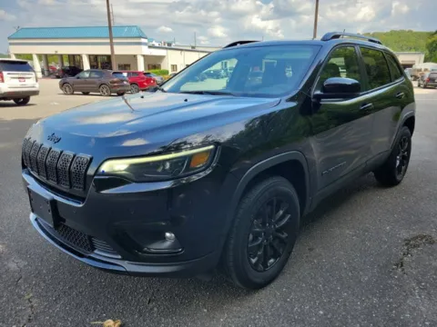 Black 2023 Jeep Cherokee Altitude Lux for sale in Pelham, AL