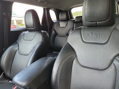 More photos of 2023 Jeep Cherokee Altitude Lux at Susan Schein Automotive - Pelham, AL