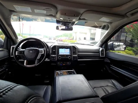 More photos of 2018 Ford Expedition Platinum at Susan Schein Automotive - Pelham, AL