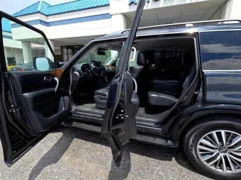 More photos of 2021 Nissan Armada SL at Susan Schein Automotive - Pelham, AL