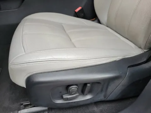 More photos of 2020 Land Rover Range Rover Evoque S at Susan Schein Automotive - Pelham, AL