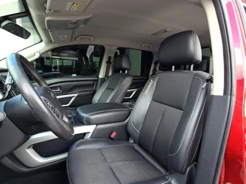 More photos of 2017 Nissan Titan XD PRO-4X at Susan Schein Automotive - Pelham, AL