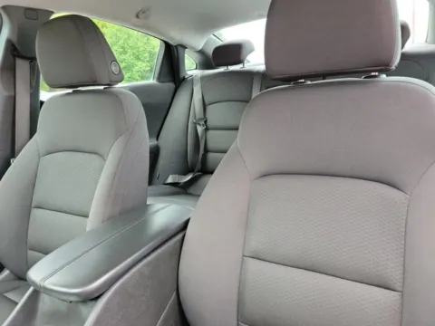 More photos of 2023 Chevrolet Malibu LT at Susan Schein Automotive - Pelham, AL