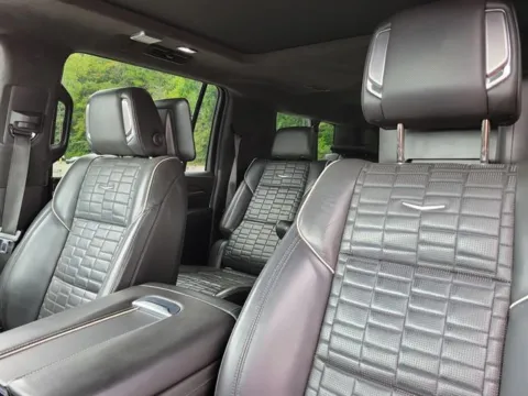 More photos of 2021 Cadillac Escalade ESV Sport Platinum at Susan Schein Automotive - Pelham, AL