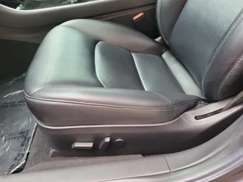More photos of 2018 Tesla Model 3 Long Range at Susan Schein Automotive - Pelham, AL