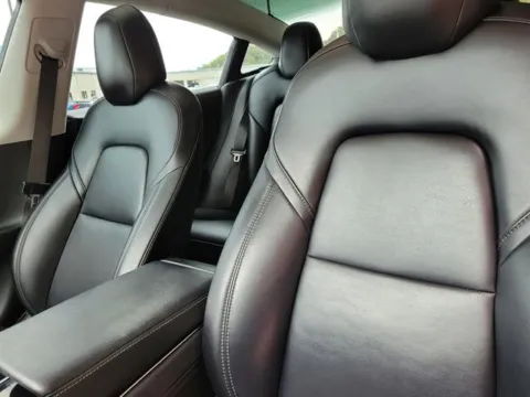 More photos of 2018 Tesla Model 3 Long Range at Susan Schein Automotive - Pelham, AL