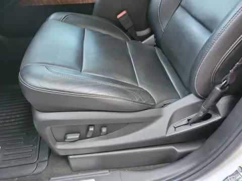 More photos of 2018 Chevrolet Suburban Premier 1500 at Susan Schein Automotive - Pelham, AL