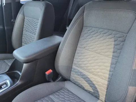 More photos of 2018 Chevrolet Equinox LT at Susan Schein Automotive - Pelham, AL