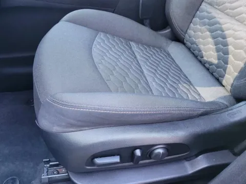More photos of 2018 Chevrolet Equinox LT at Susan Schein Automotive - Pelham, AL