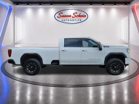 More photos of 2020 GMC Sierra 3500 HD Denali at Susan Schein Automotive - Pelham, AL