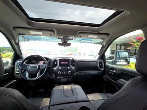 More photos of 2020 GMC Sierra 3500HD Denali at Susan Schein Automotive - Pelham, AL