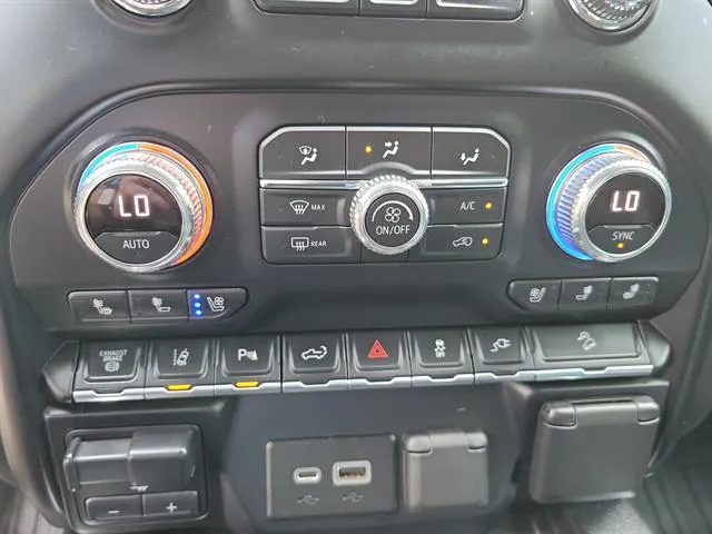 2020 GMC Sierra 3500 Denali HD Denali - Photo 17