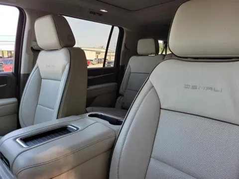 More photos of 2022 GMC Yukon XL Denali at Susan Schein Automotive - Pelham, AL