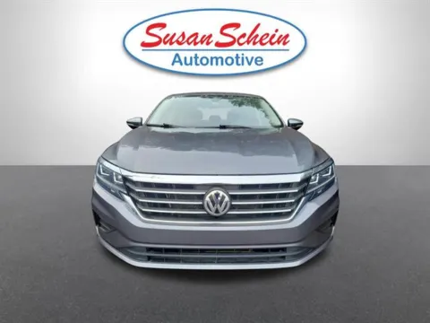 Photos of 2022 Volkswagen Passat 2.0T SE for sale in Pelham, AL at Susan Schein Automotive - Pelham