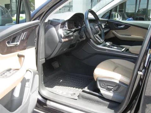 More photos of 2020 Audi Q7 3.0T quattro Premium Plus at Susan Schein Automotive - Pelham, AL