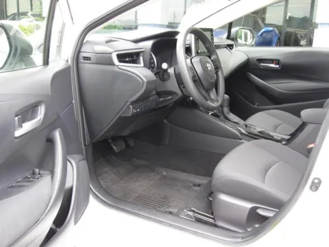 More photos of 2020 Toyota Corolla LE at Susan Schein Automotive - Pelham, AL