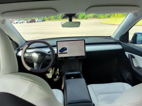 More photos of 2022 Tesla Model Y Long Range at Susan Schein Automotive - Pelham, AL