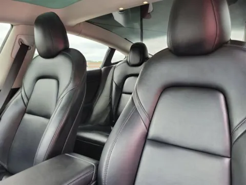More photos of 2022 Tesla Model 3 at Susan Schein Automotive - Pelham, AL