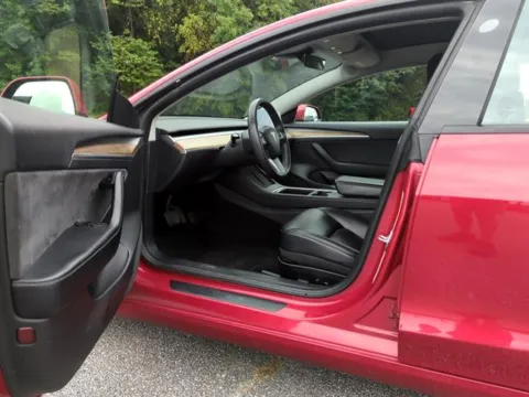 More photos of 2022 Tesla Model 3 at Susan Schein Automotive - Pelham, AL