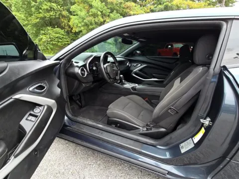 More photos of 2020 Chevrolet Camaro LT at Susan Schein Automotive - Pelham, AL