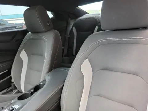 More photos of 2020 Chevrolet Camaro LT at Susan Schein Automotive - Pelham, AL