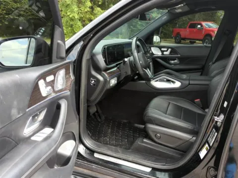 More photos of 2020 Mercedes-Benz GLE 350 at Susan Schein Automotive - Pelham, AL