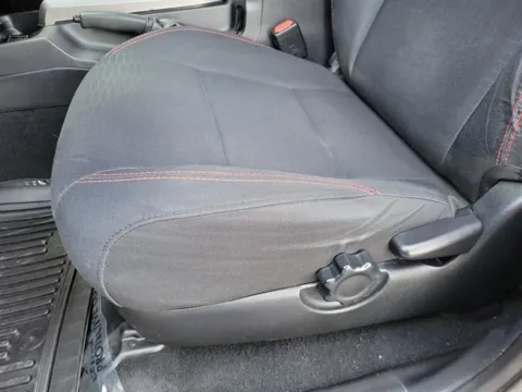 More photos of 2017 Toyota Tacoma SR5 V6 at Susan Schein Automotive - Pelham, AL