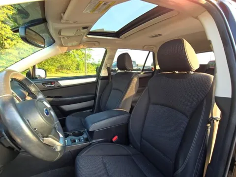 More photos of 2018 Subaru Outback 2.5i Premium at Susan Schein Automotive - Pelham, AL
