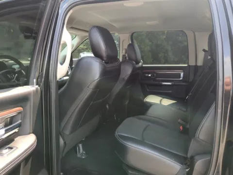 More photos of 2018 Ram 3500 Laramie at Susan Schein Automotive - Pelham, AL