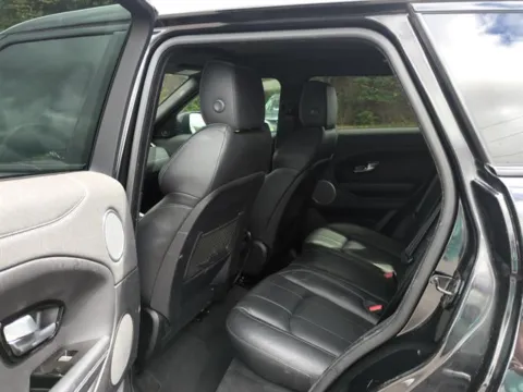 More photos of 2017 Land Rover Range Rover Evoque SE at Susan Schein Automotive - Pelham, AL